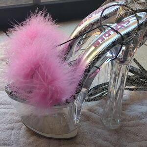 Golden Bulls Chic Silver and Pink Feathered Platform Heels